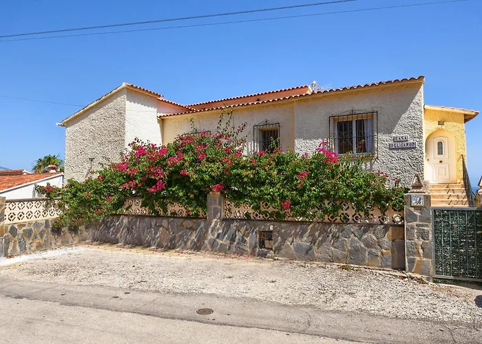 La Perla With Seaview & Large Pool Villa *